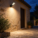 Foco Solar LED con Sensor de Movimiento — Luxisy Sentinel™